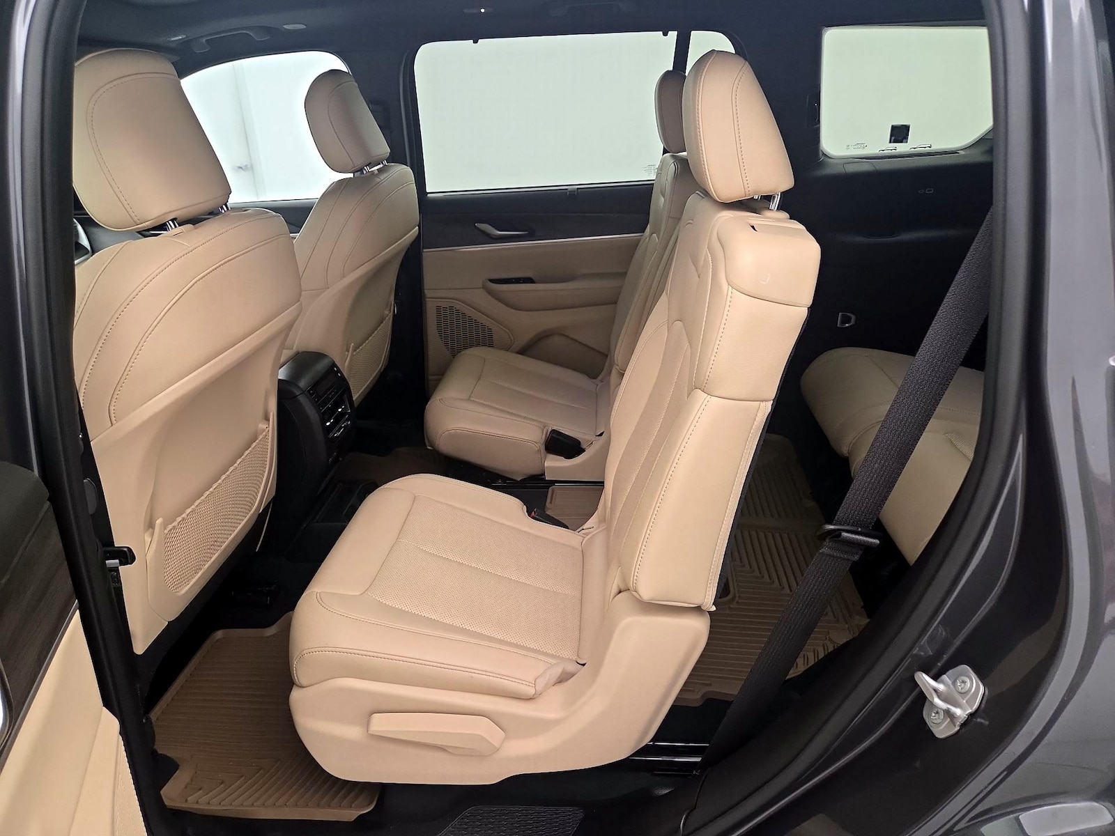Rear Air Conditioning