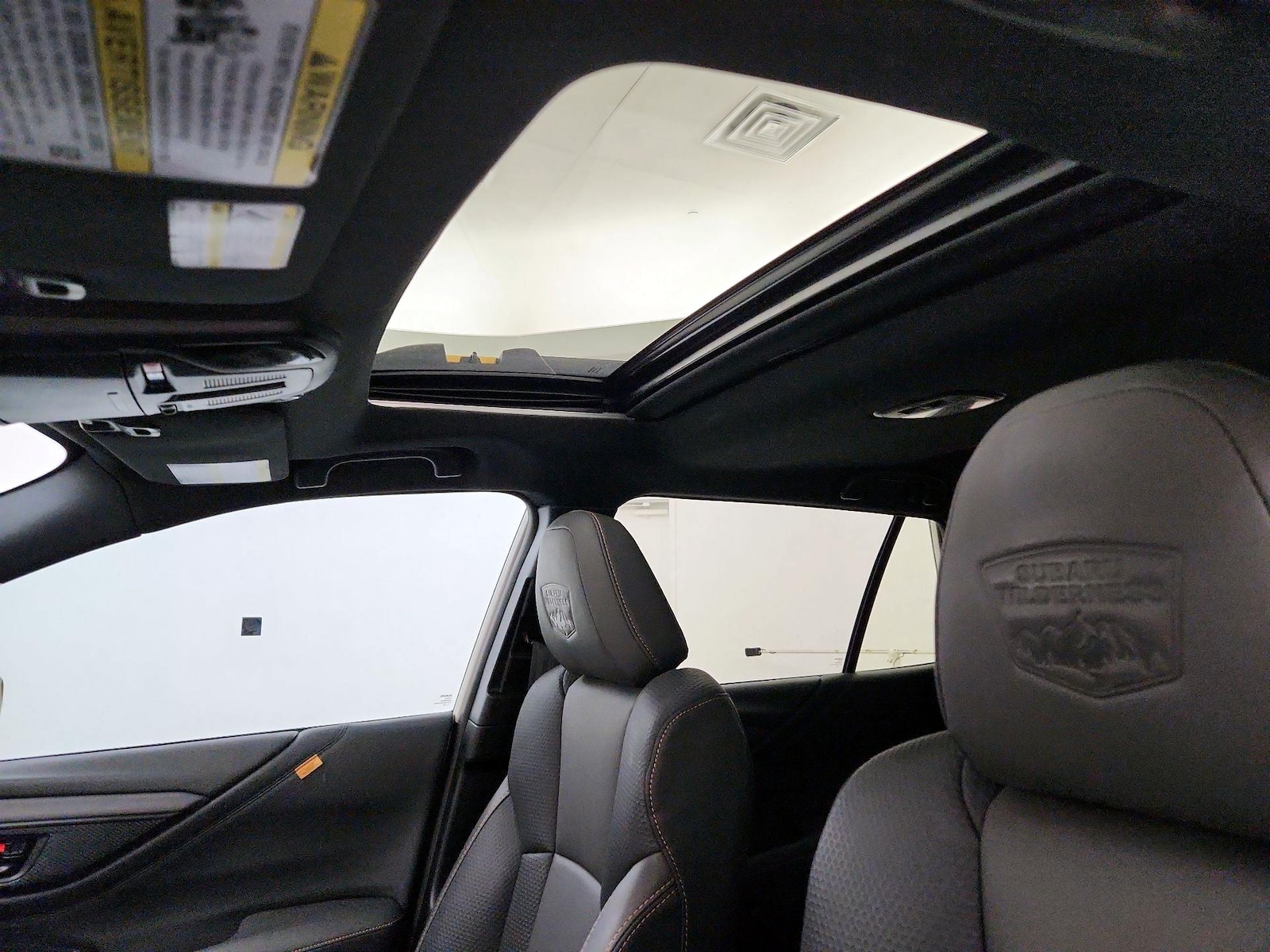 Sunroof(s) & Overhead Airbags