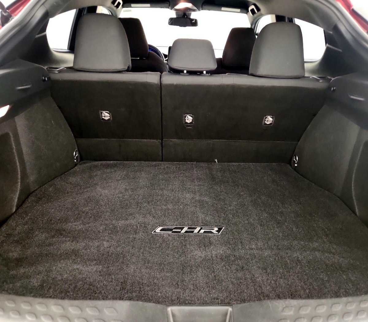 Trunk/Cargo (Seats Up)