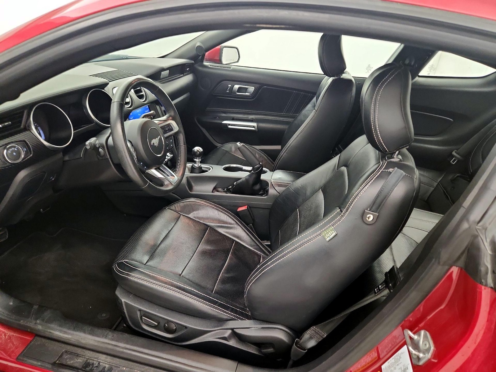 Power Seat(s) & Leather Seats