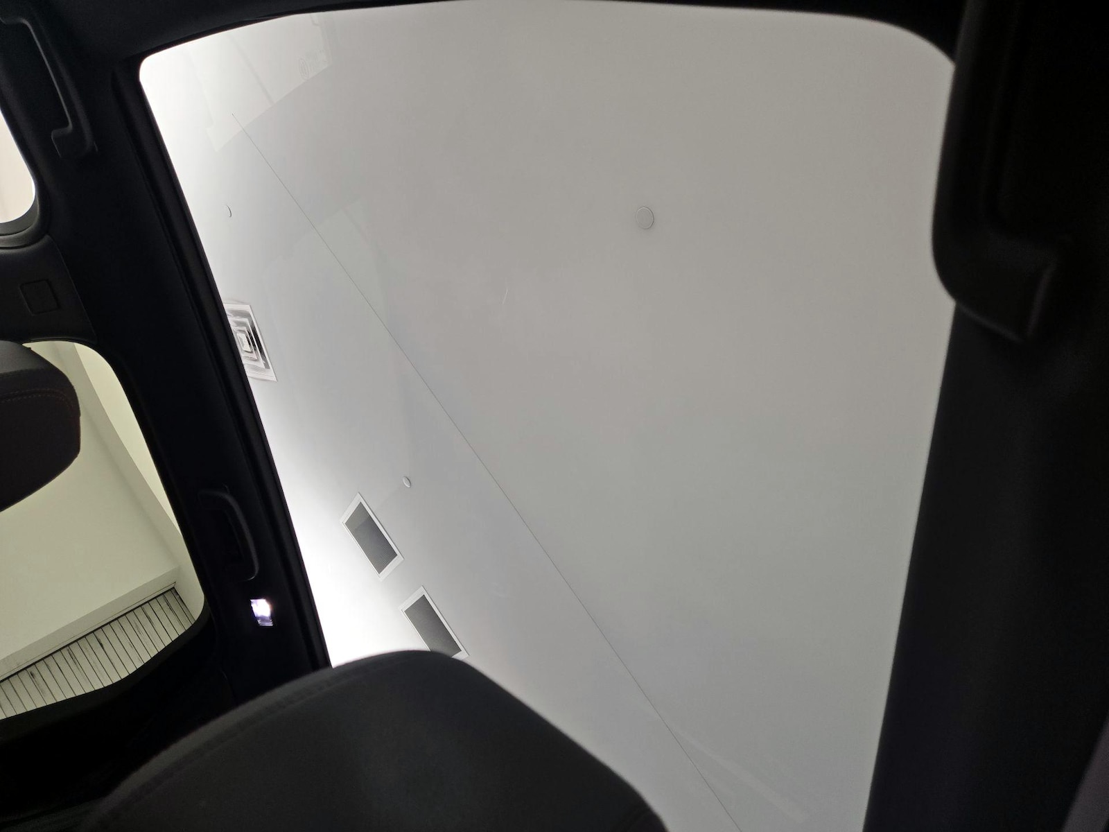 Skylight(s) & Overhead Airbags