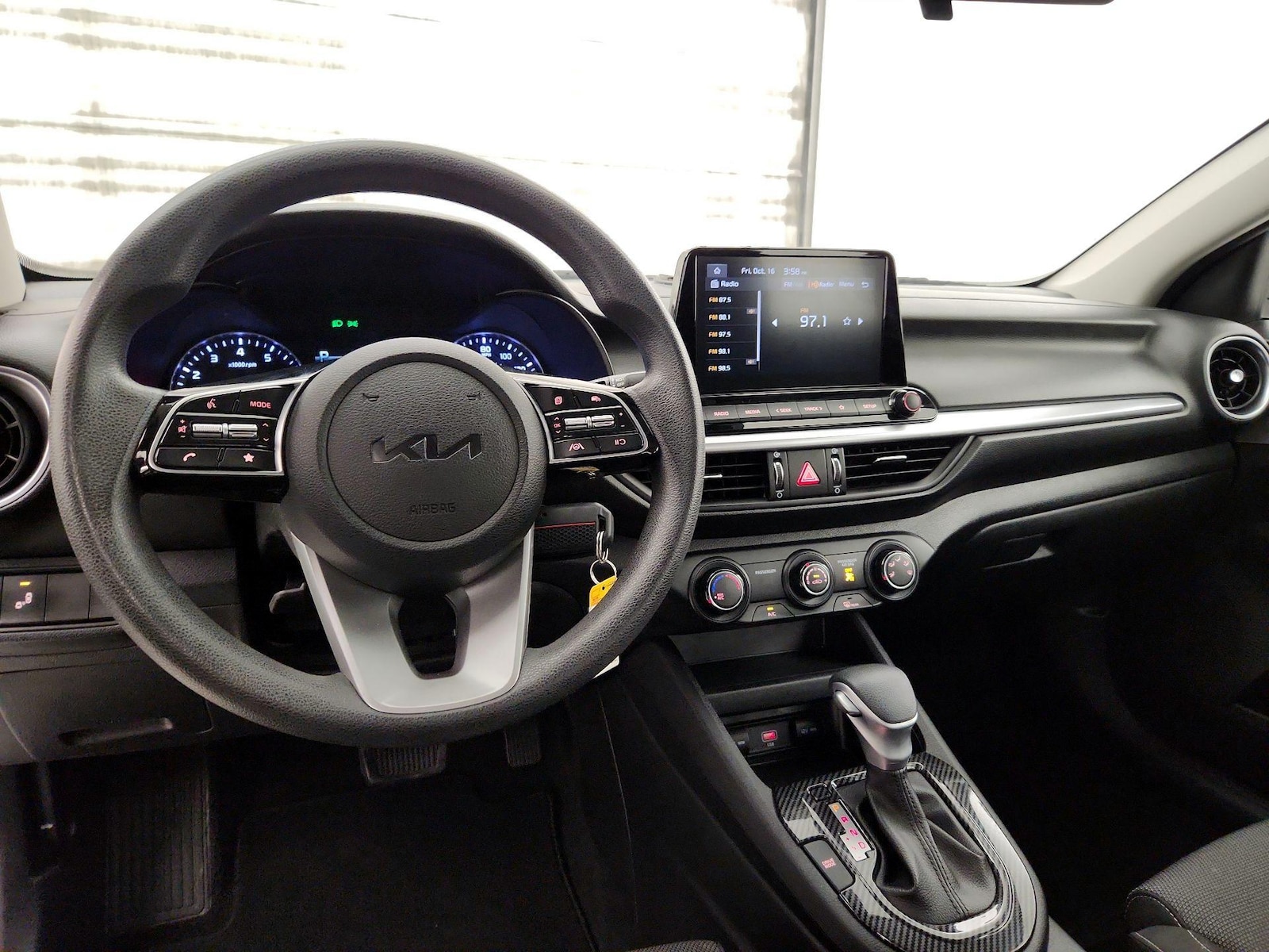 Apple CarPlay® & Android Auto™