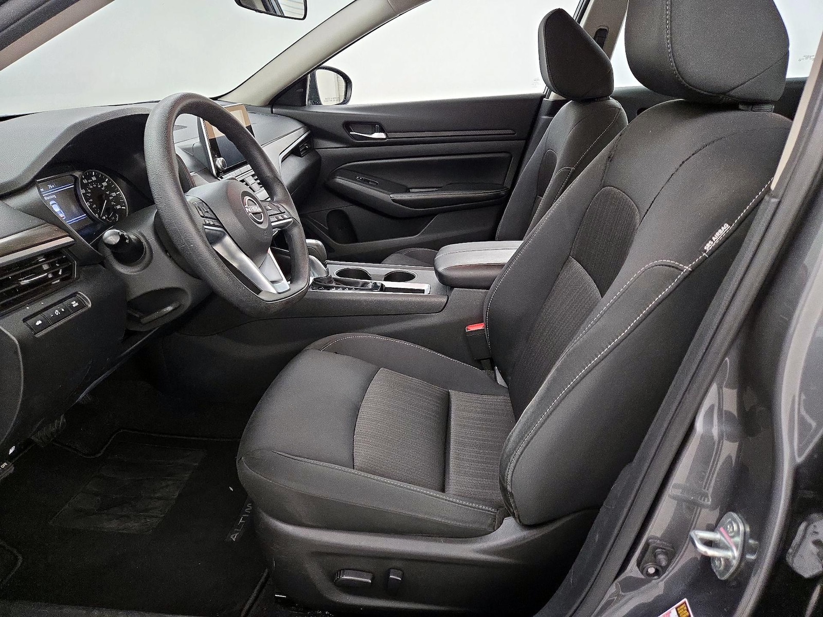 Power Seat(s) & Side Airbags