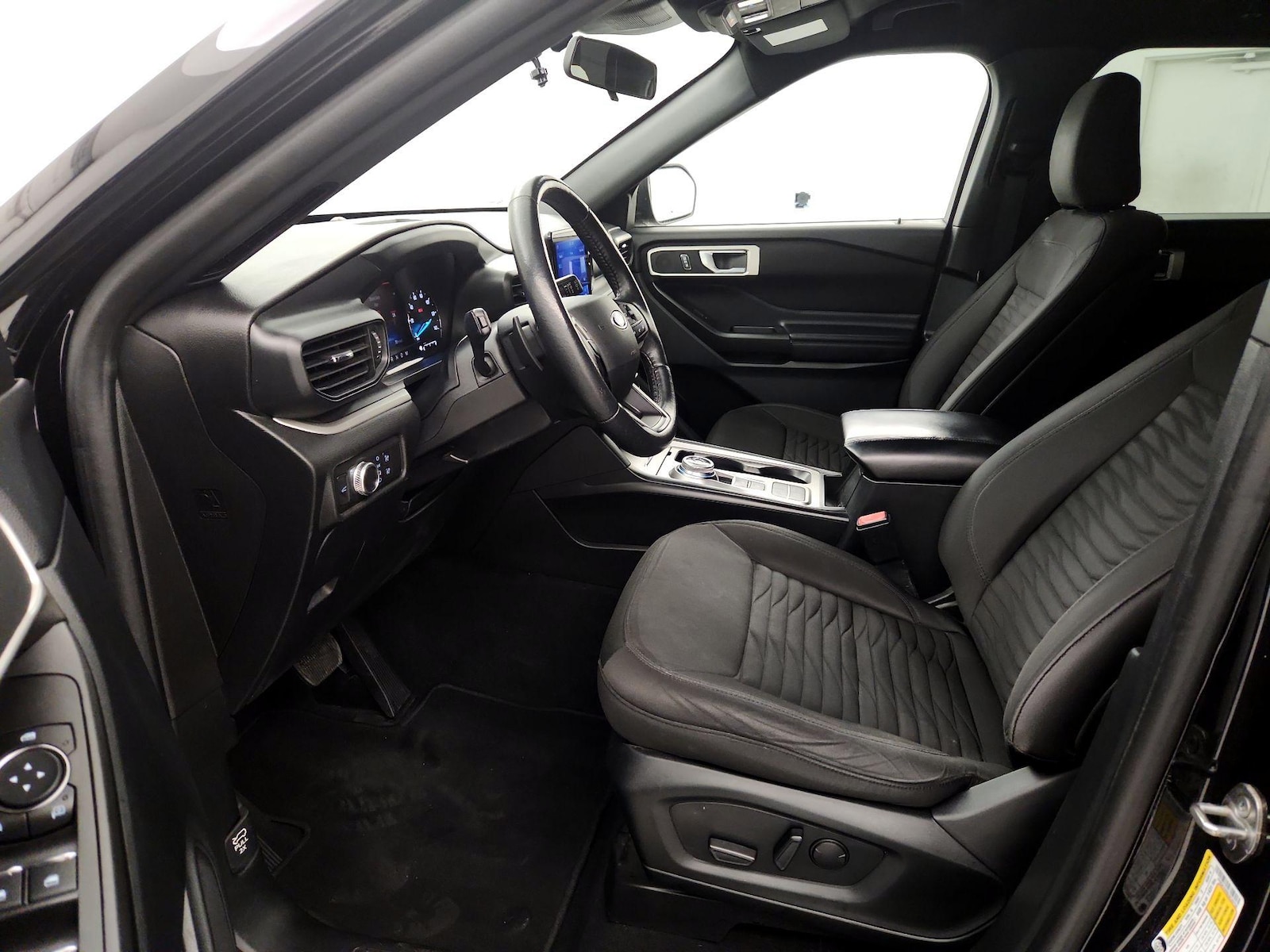 Power Seat(s) & Side Airbags