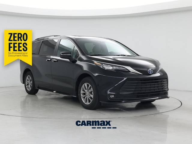 Black 2025 Toyota Sienna Minivan Front-Wheel Drive Automatic