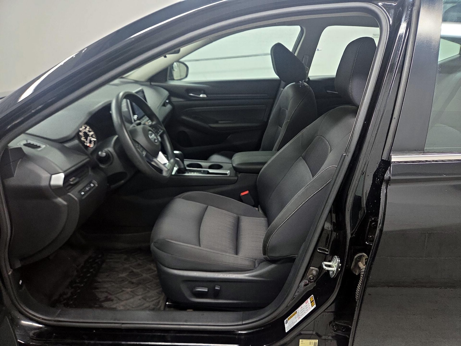 Power Seat(s) & Side Airbags
