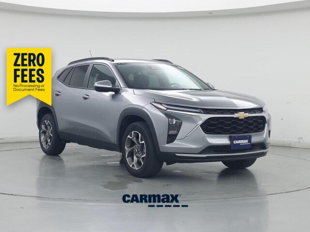 Gray 2025 Chevrolet Trax SUV / Crossover Front-Wheel Drive Automatic