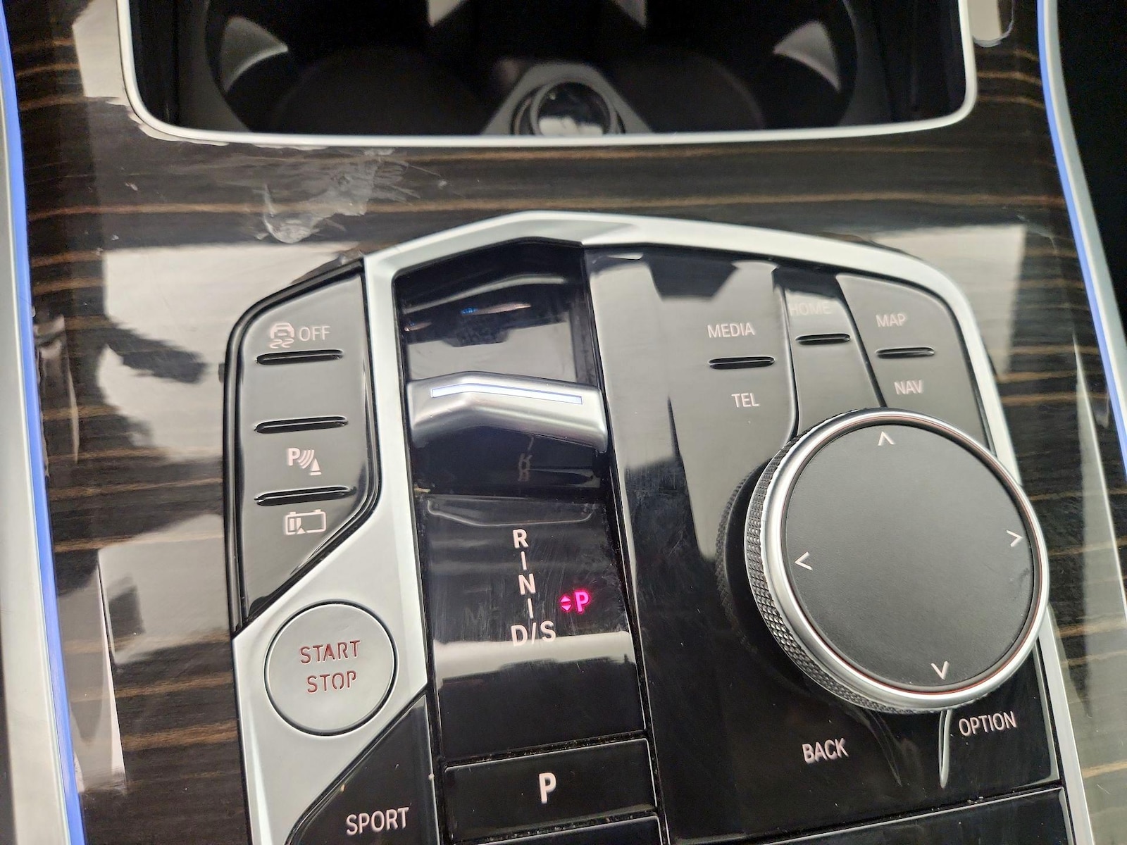 2025 BMW X5 50e - Photo 17