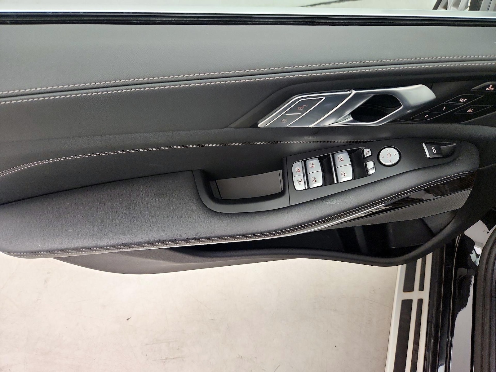 2026 BMW X7 40i - Photo 11