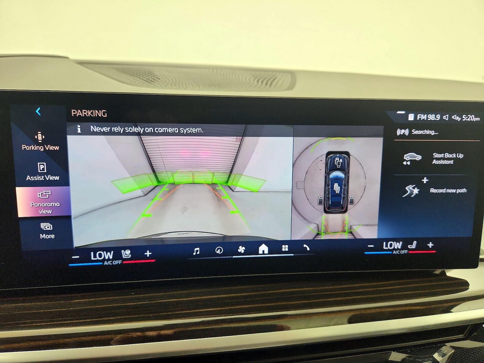 2026 BMW X7 40i - Photo 14