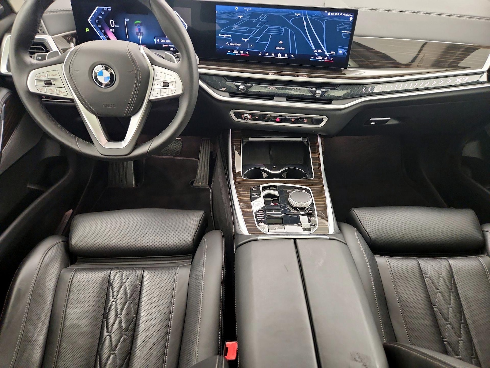 2026 BMW X7 40i - Photo 8