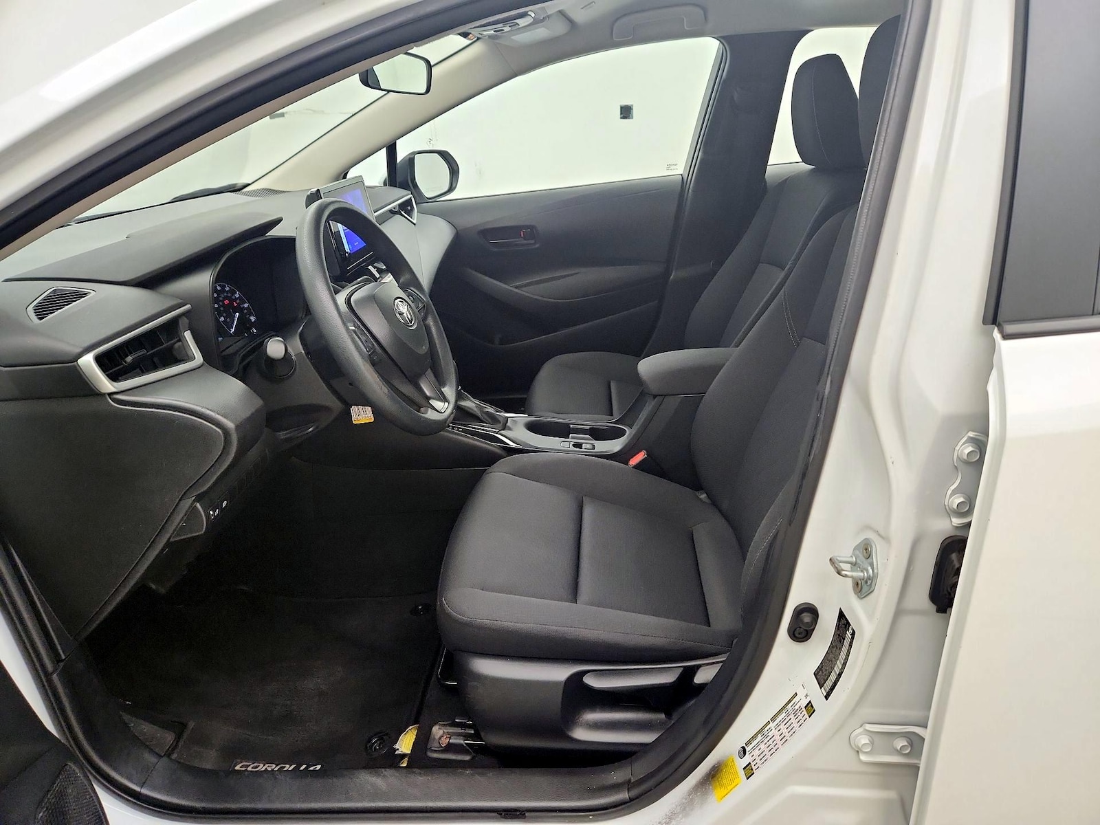 2024 Toyota Corolla LE - Photo 10