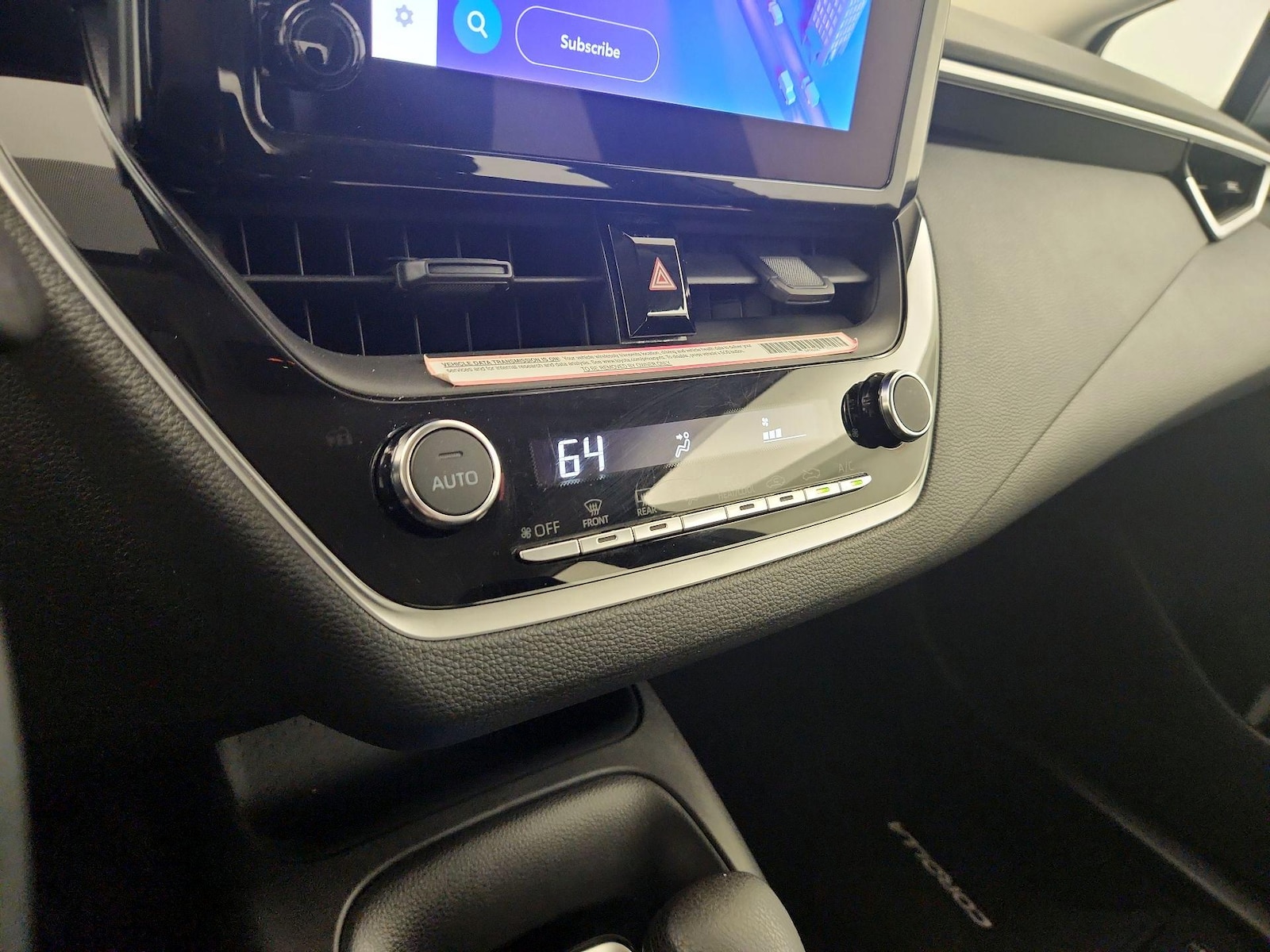 2024 Toyota Corolla LE - Photo 14