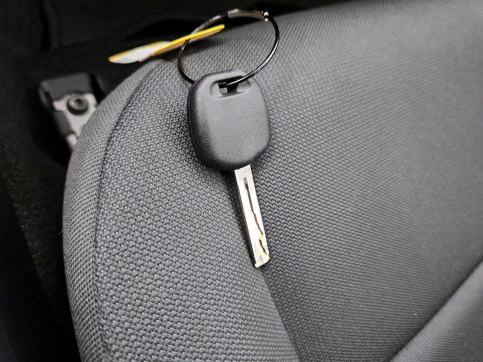 2024 Toyota Corolla LE - Photo 20