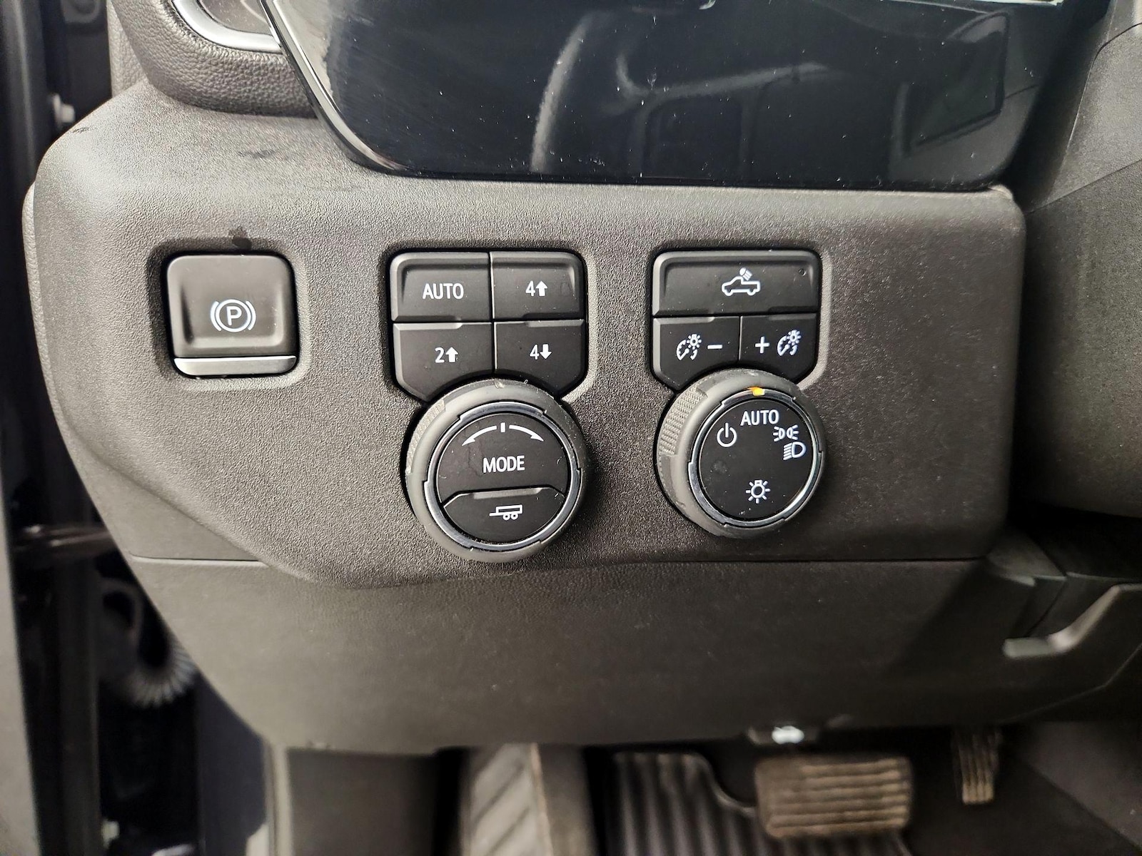 2023 Chevrolet Silverado 1500 LT - Photo 12