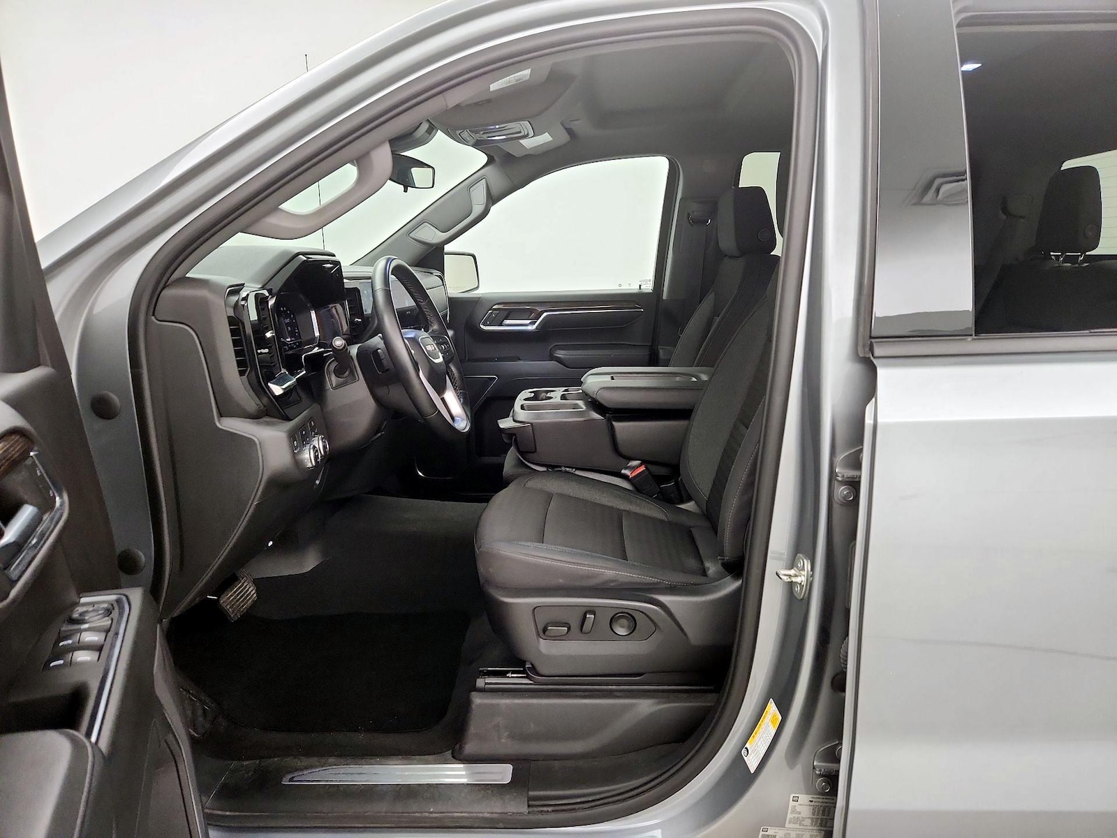 2024 GMC Sierra 1500 Elevation - Photo 10