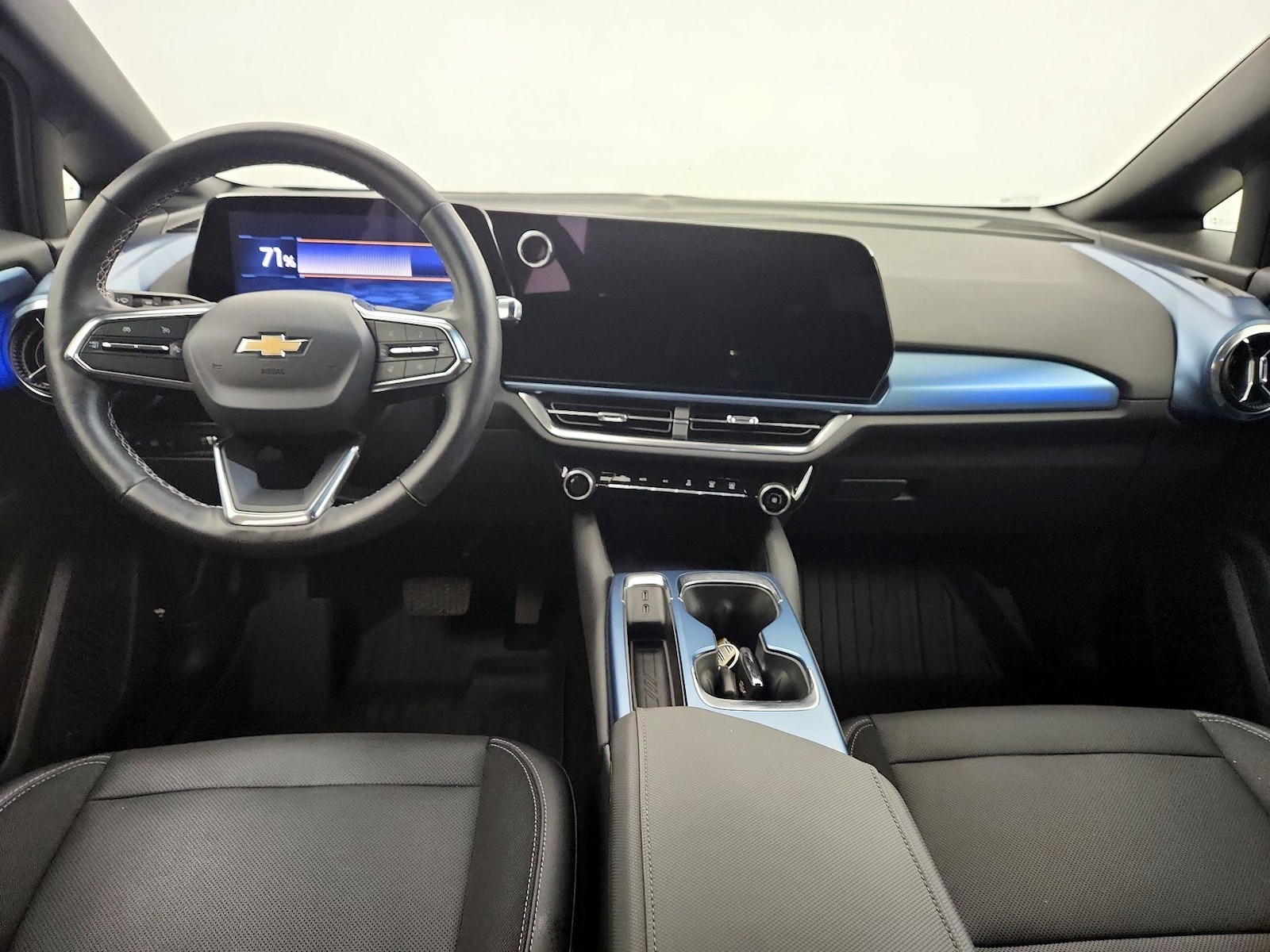 2024 Chevrolet Equinox EV LT - Photo 8