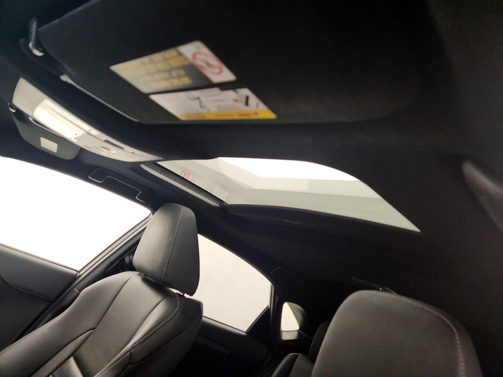 Sunroof(s) & Overhead Airbags