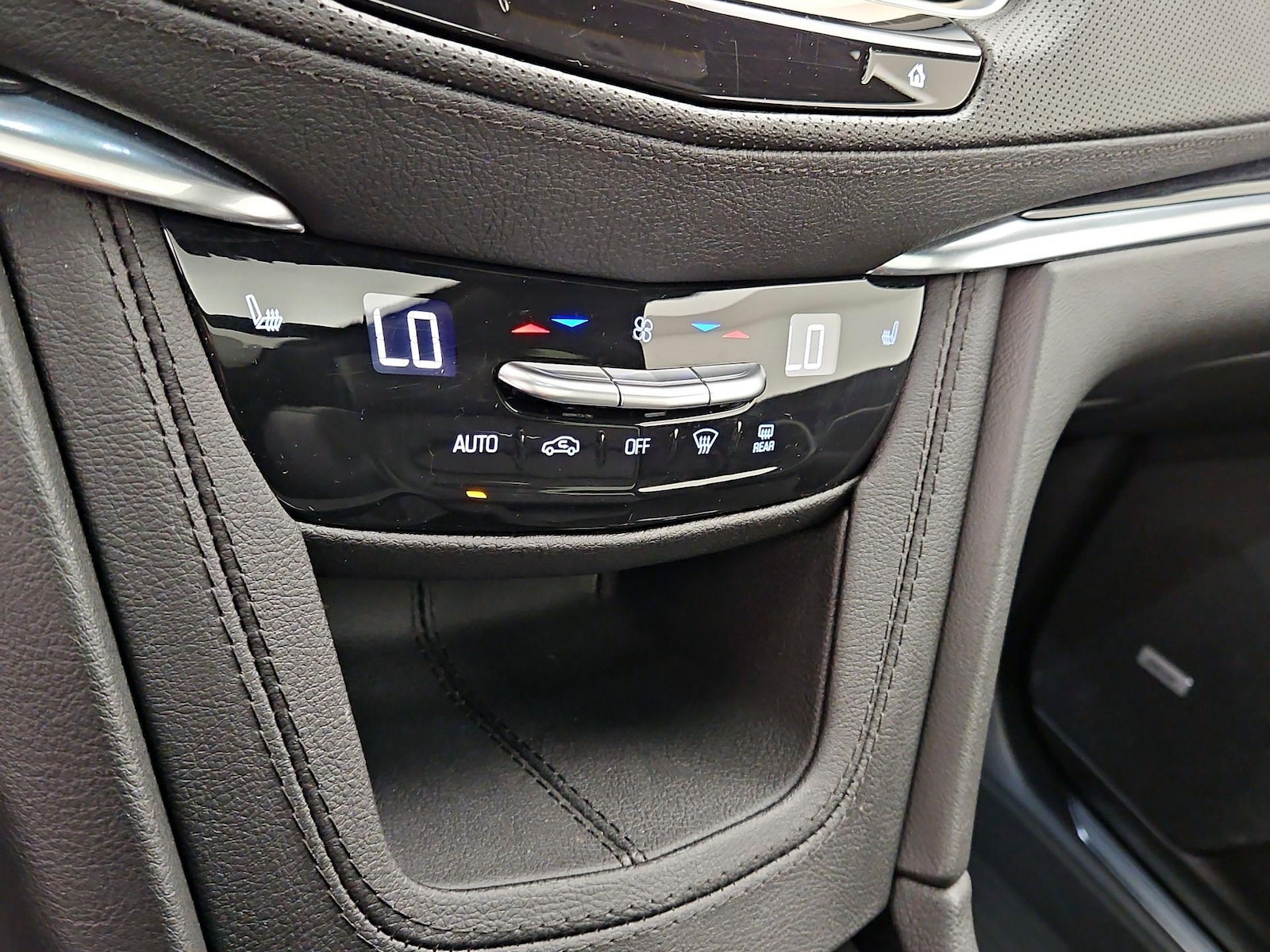 2023 Cadillac XT5 Premium Luxury - Photo 18