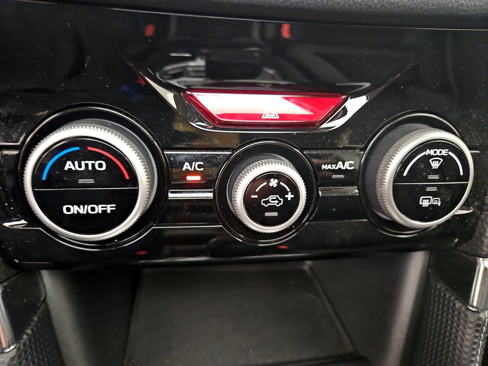 2024 Subaru Forester Premium - Photo 17