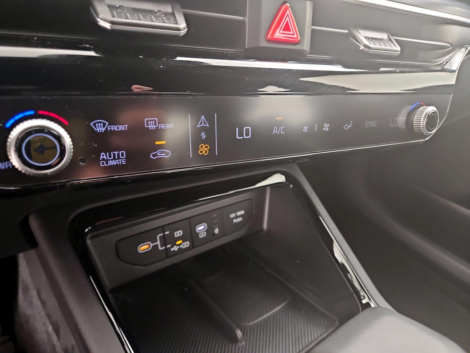 2025 Kia K5 GT-Line - Photo 18