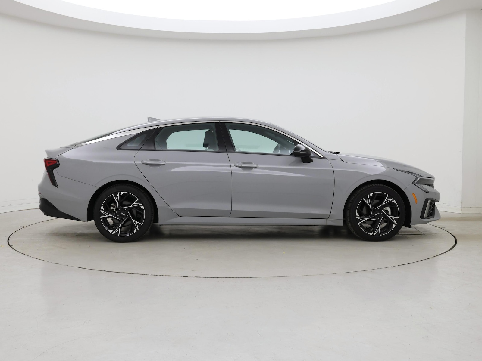 2025 Kia K5 GT-Line - Photo 8