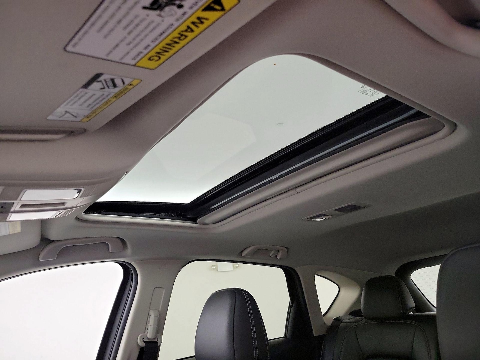 Sunroof(s) & Overhead Airbags