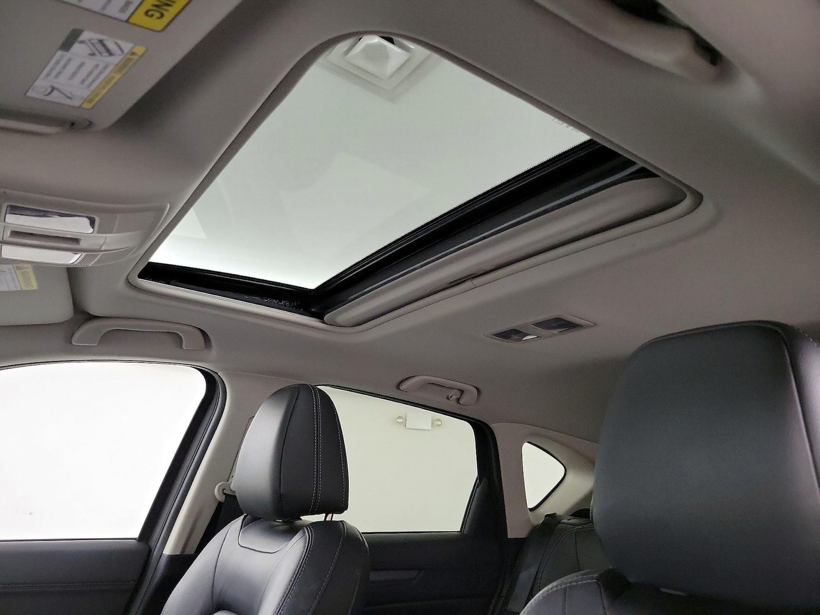 Sunroof(s) & Overhead Airbags