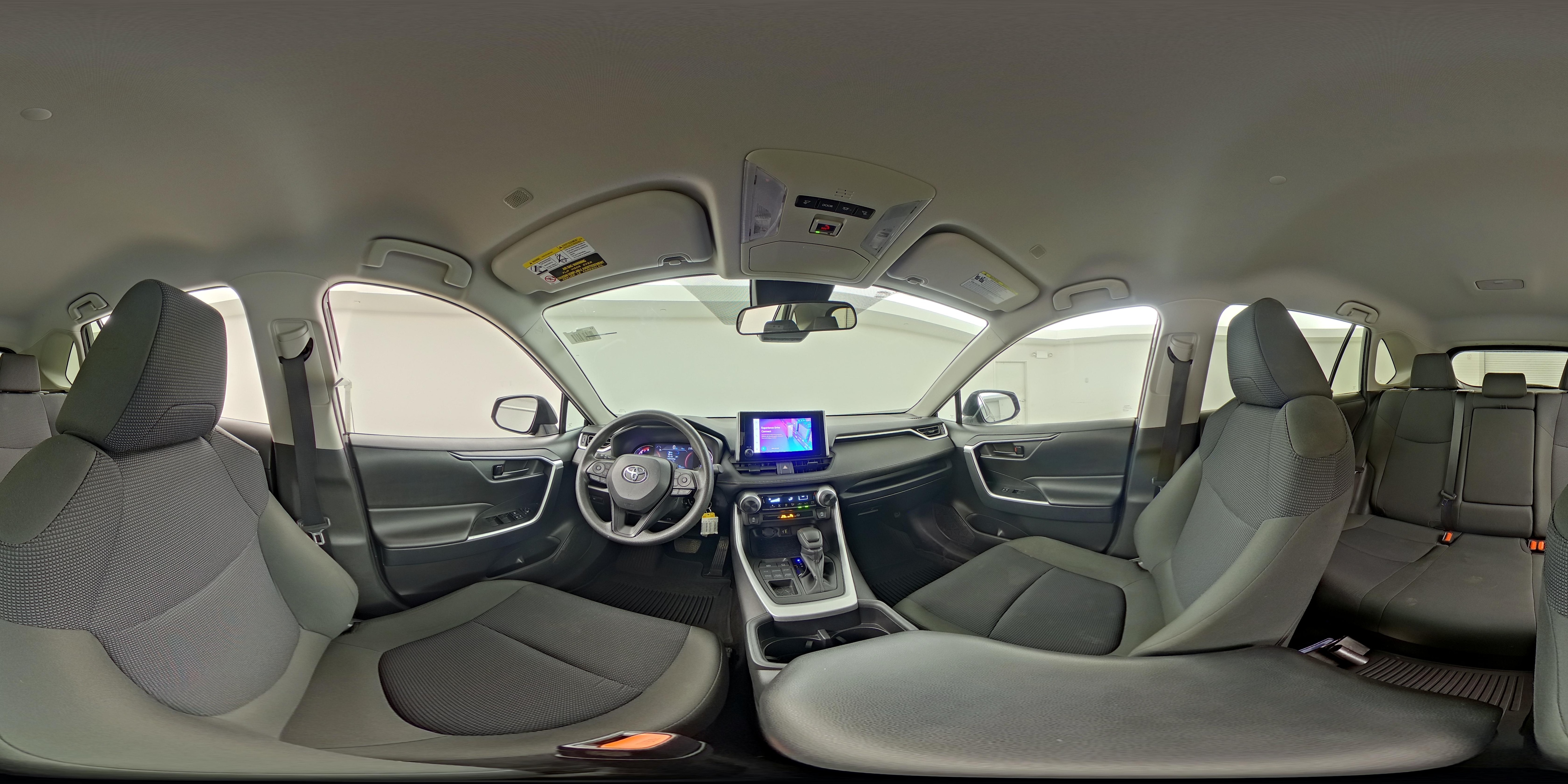 2025 Toyota RAV4 LE - Photo 25