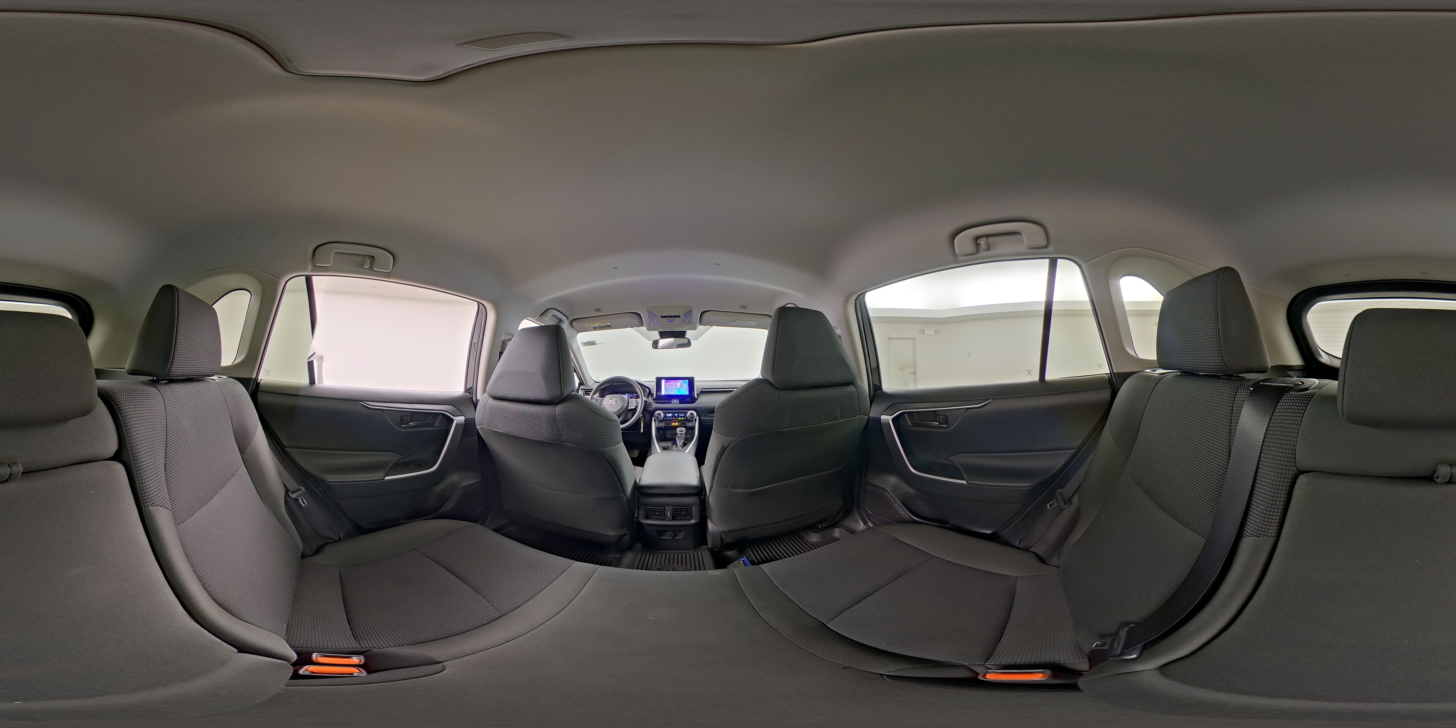 2025 Toyota RAV4 LE - Photo 26