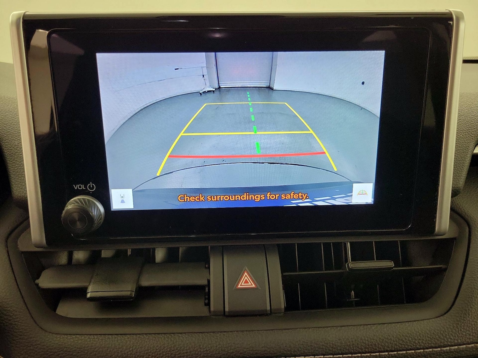 2025 Toyota RAV4 LE - Photo 16