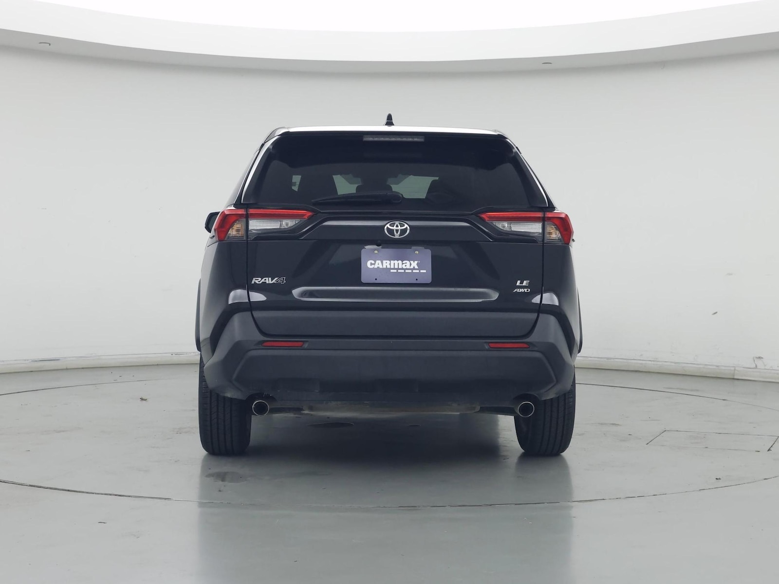 2025 Toyota RAV4 LE - Photo 7