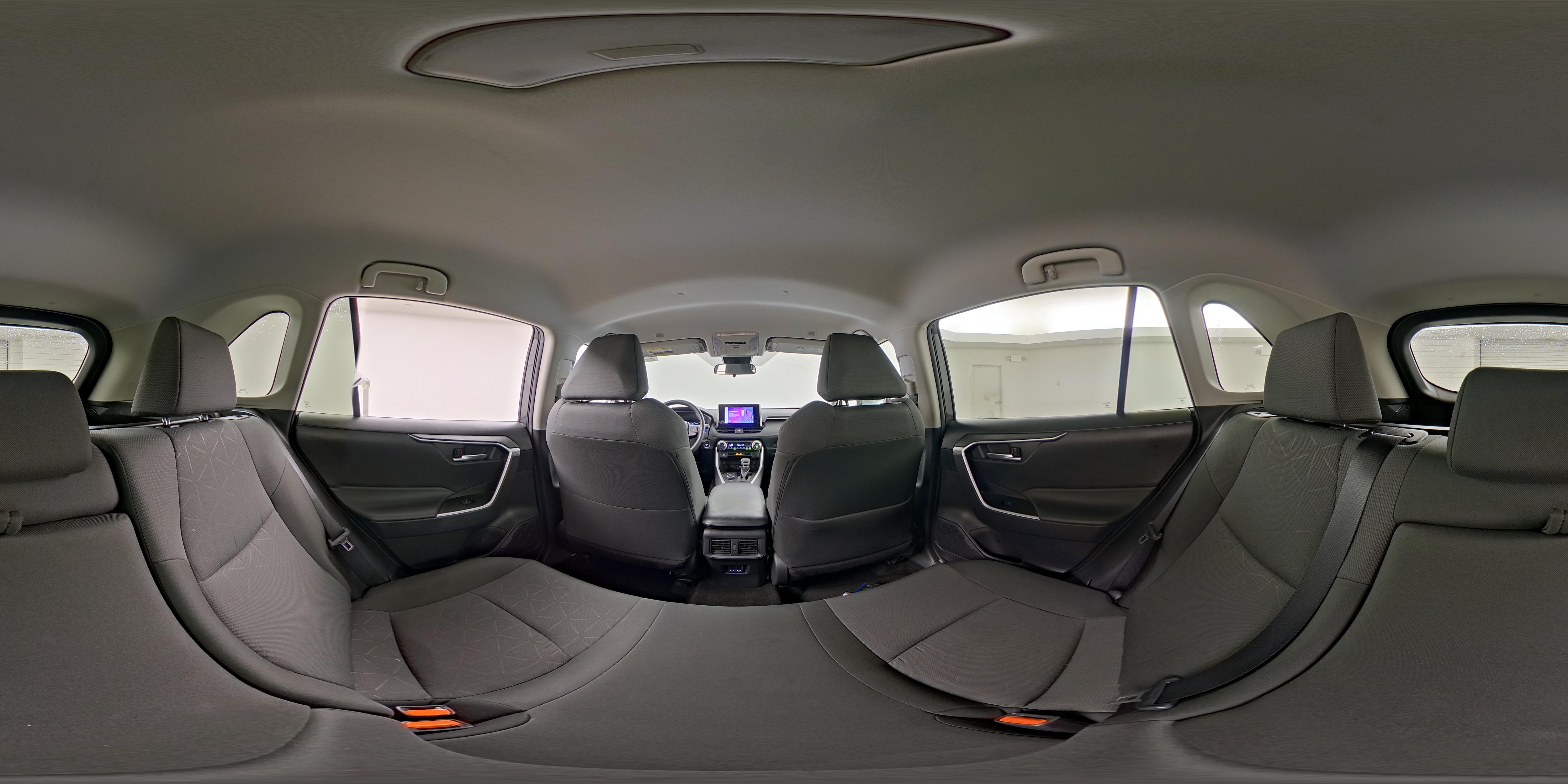 2025 Toyota RAV4 XLE - Photo 26