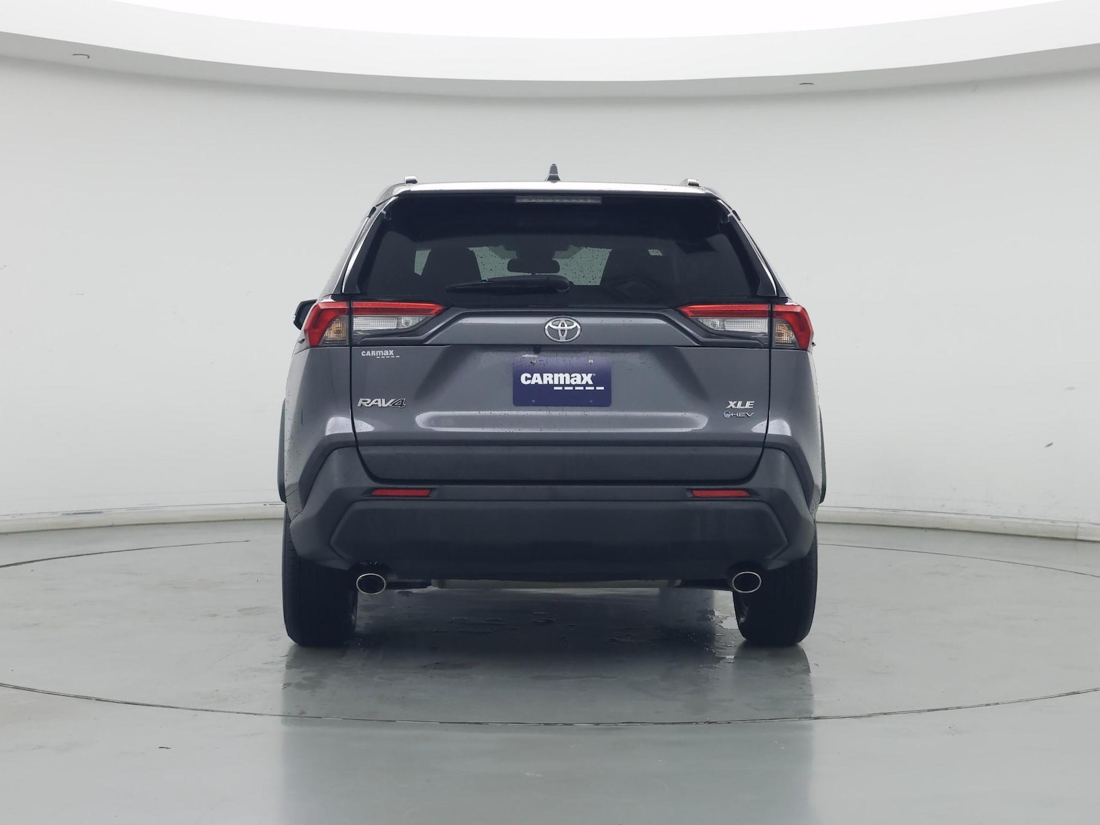 2025 Toyota RAV4 XLE - Photo 7