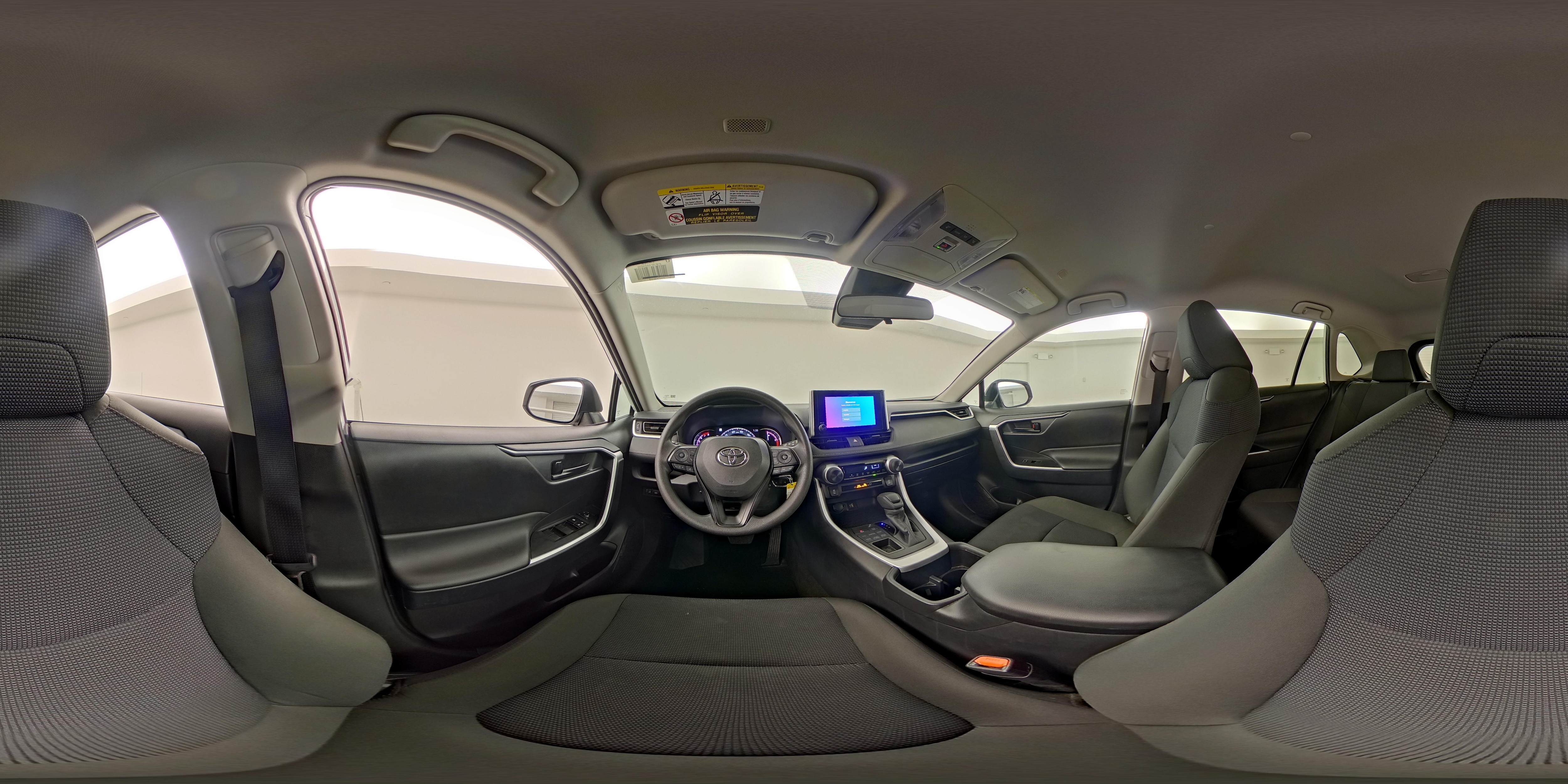 2025 Toyota RAV4 LE - Photo 27