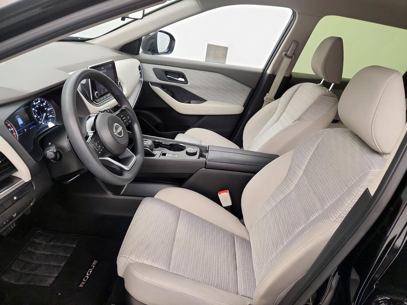 Power Seat(s) & Side Airbags