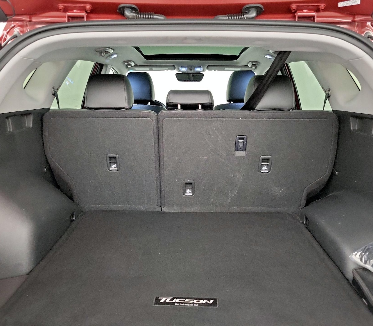 Trunk/Cargo (Seats Up)