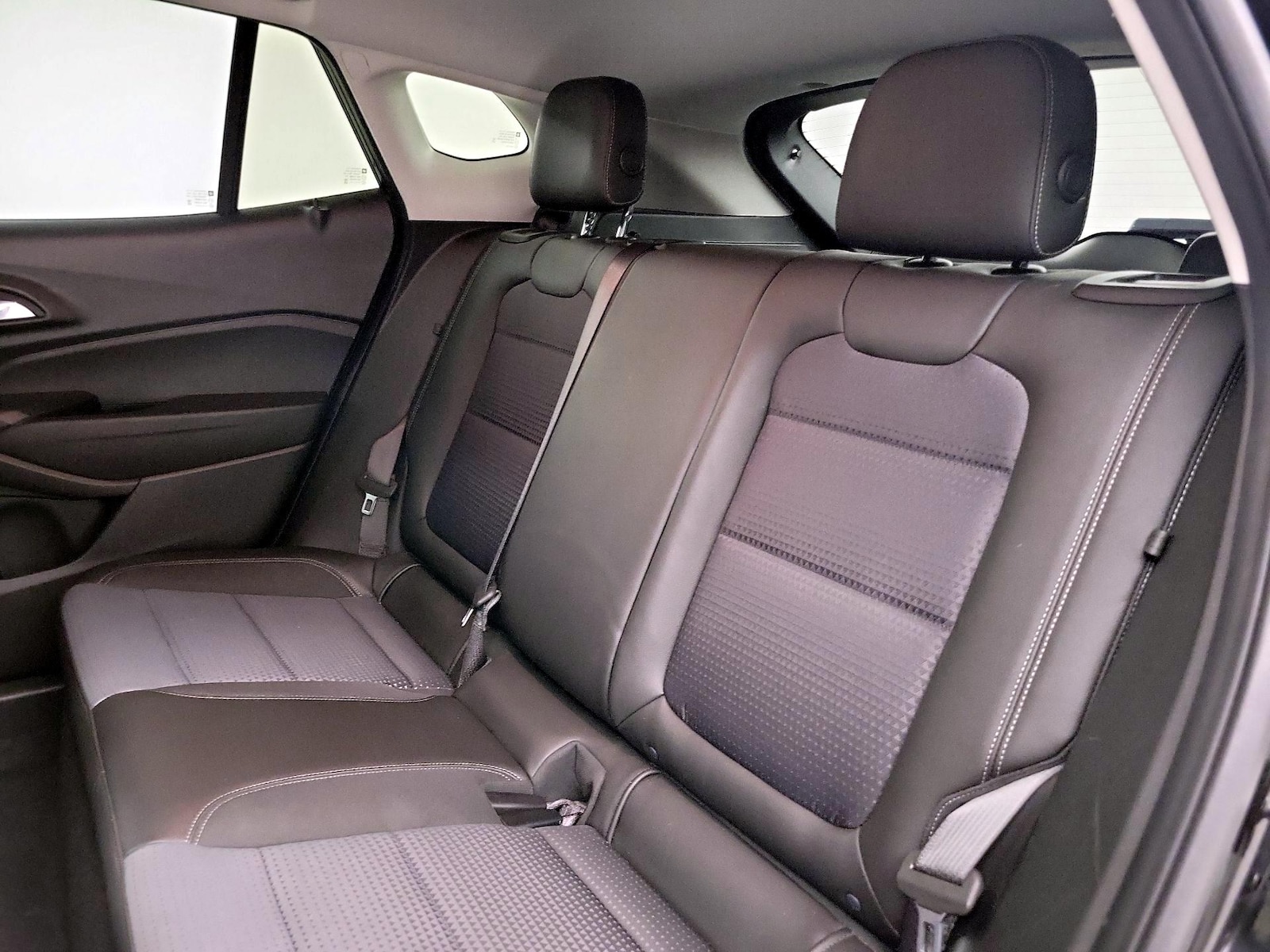 2025 Chevrolet Trax LT - Photo 20