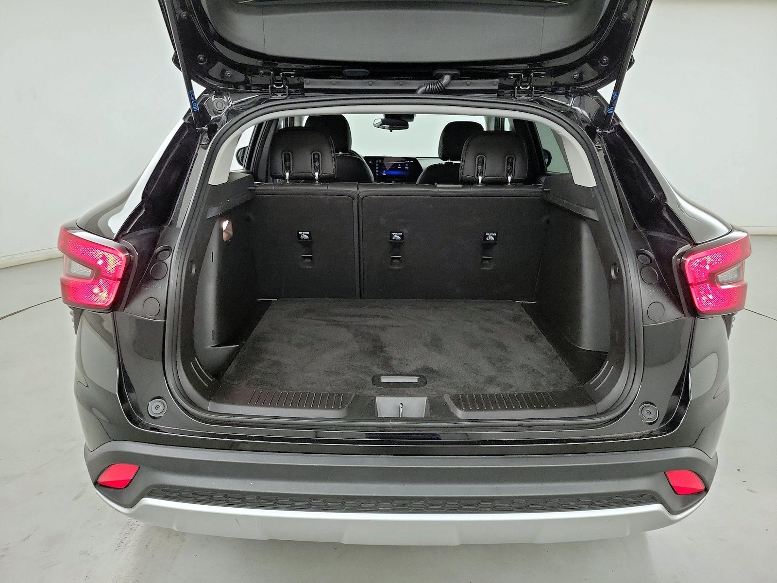 2025 Chevrolet Trax LT - Photo 21