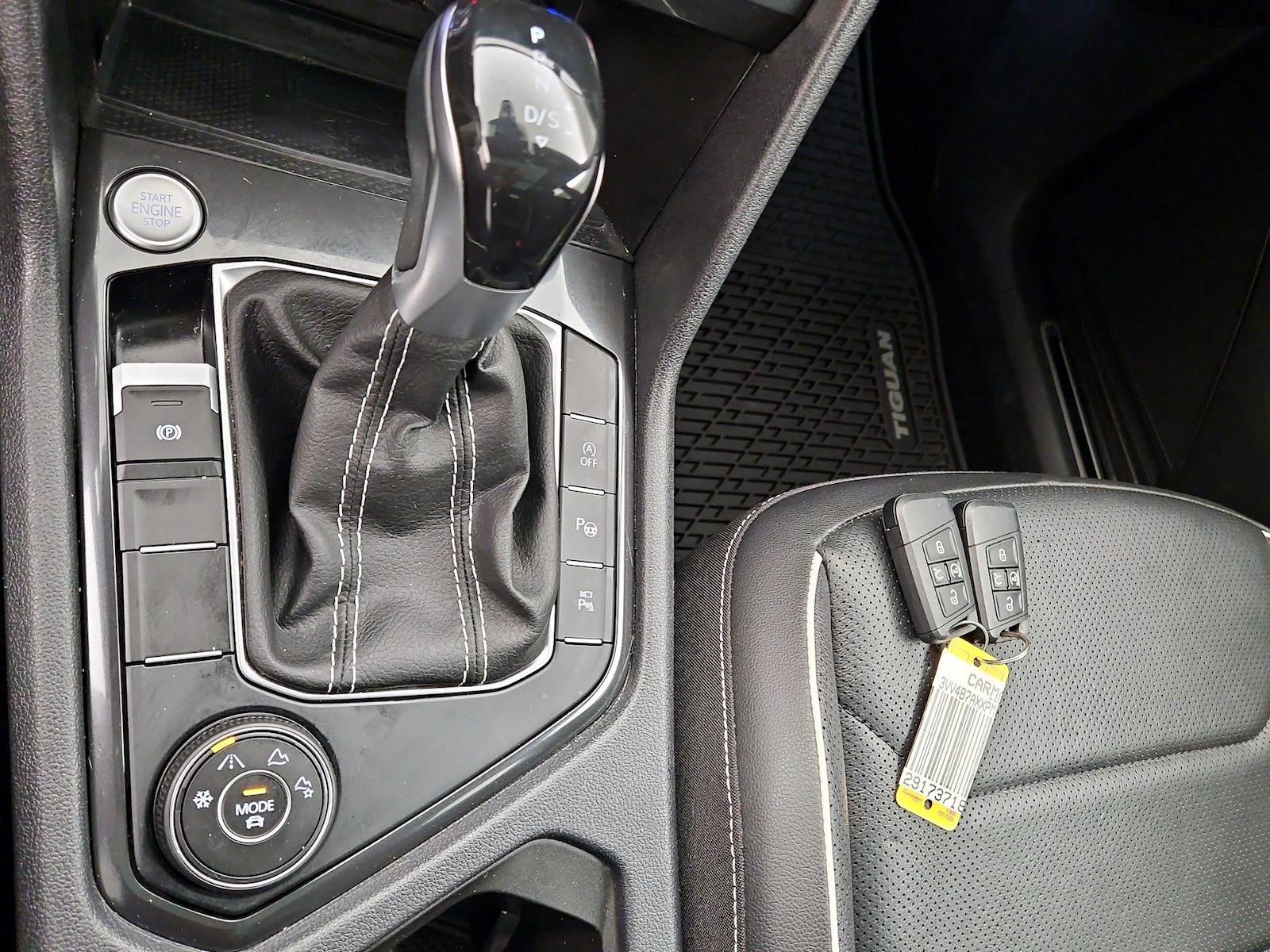 2023 Volkswagen Tiguan SEL R-LINE - Photo 19