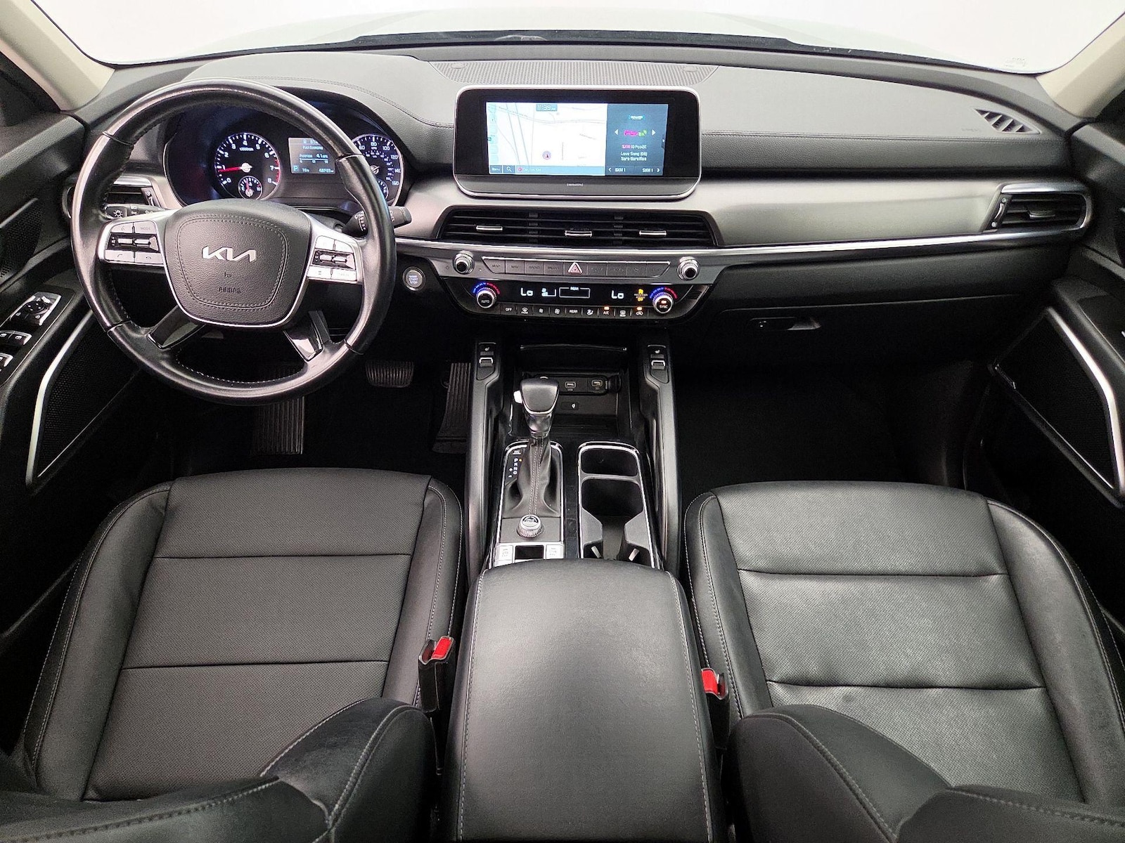 Apple CarPlay® & Android Auto™