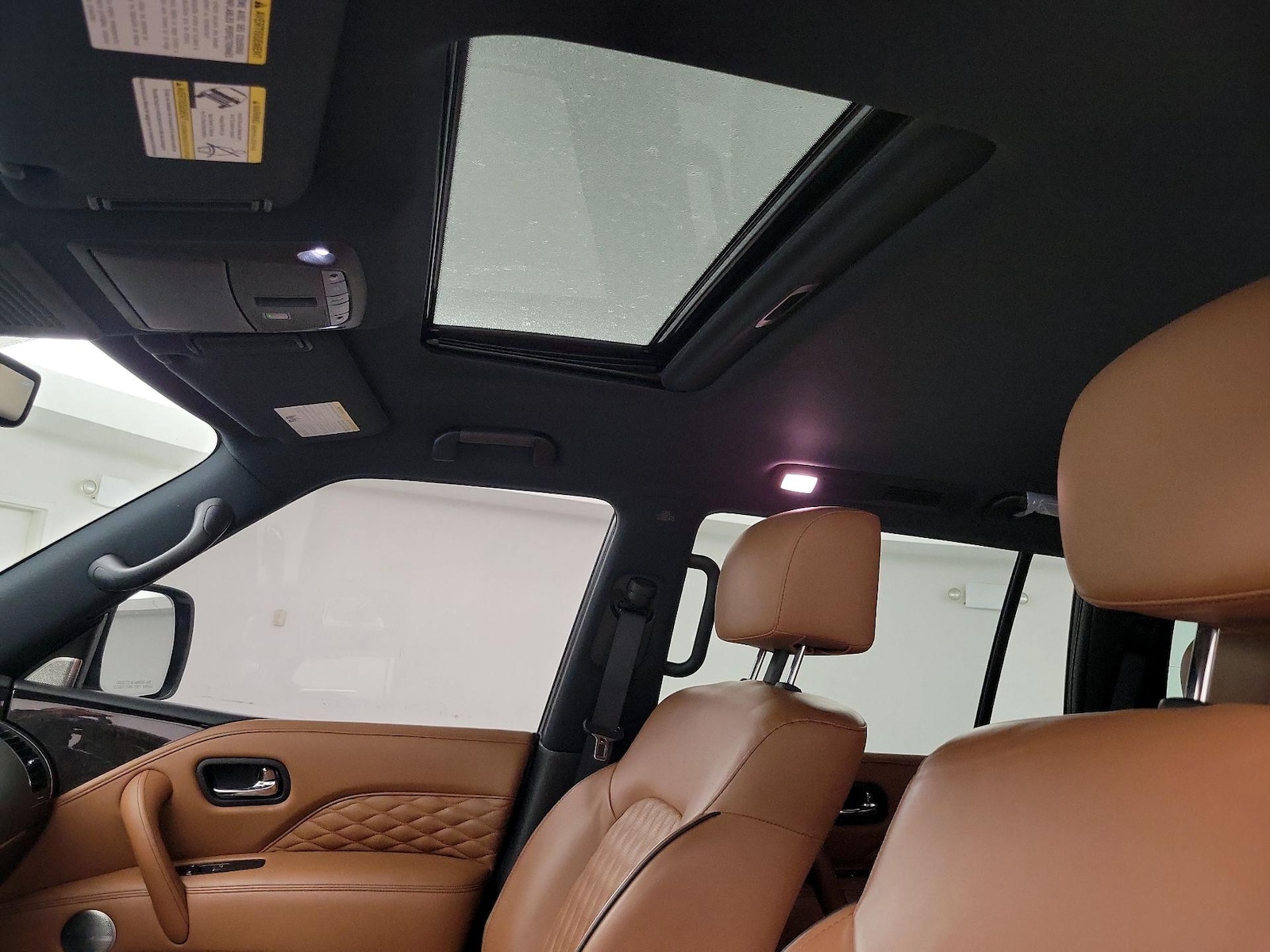 Sunroof(s) & Overhead Airbags