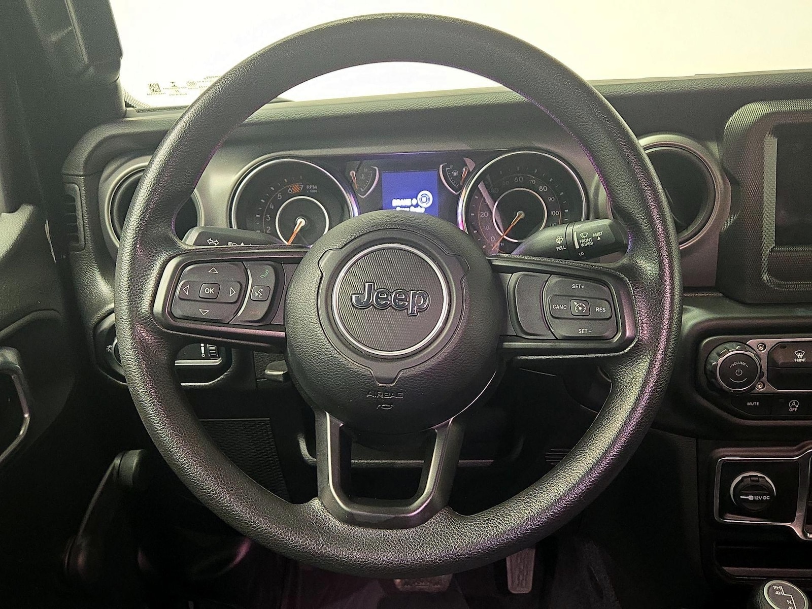 2023 Jeep Wrangler 4-Door Willys - Photo 11