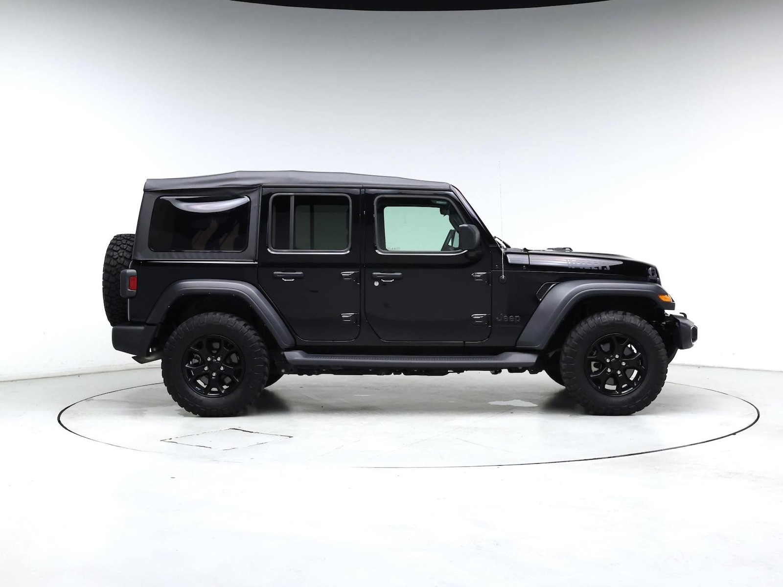 2023 Jeep Wrangler 4-Door Willys - Photo 8