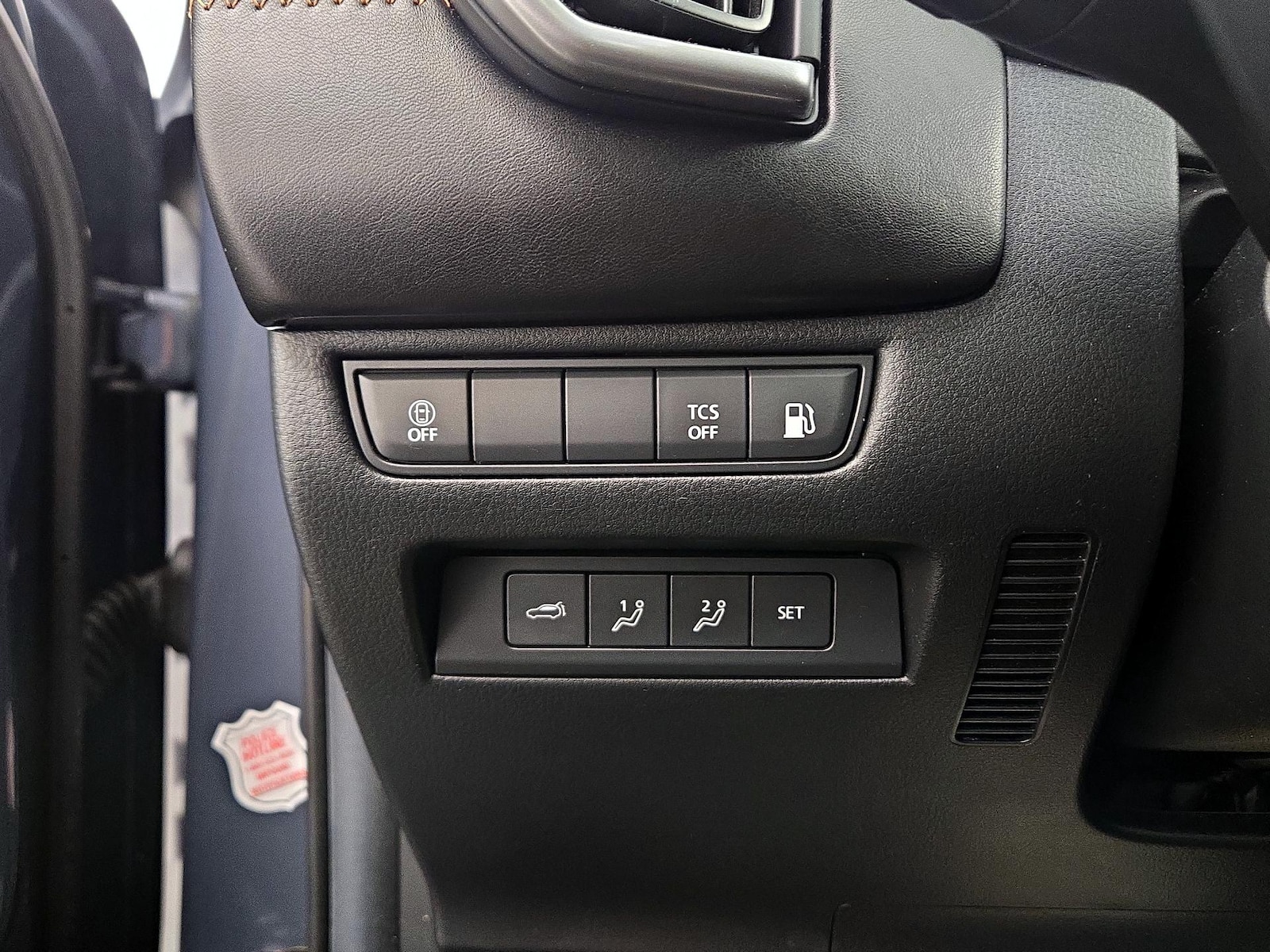 2025 Mazda CX-50 Premium - Photo 12