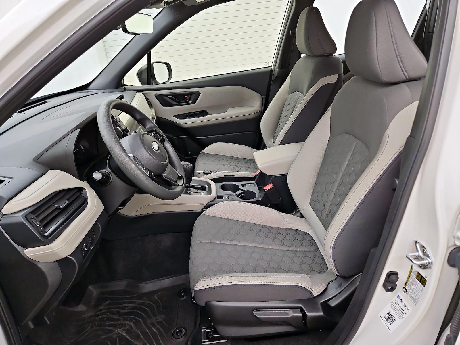 2025 Subaru Forester Base - Photo 12