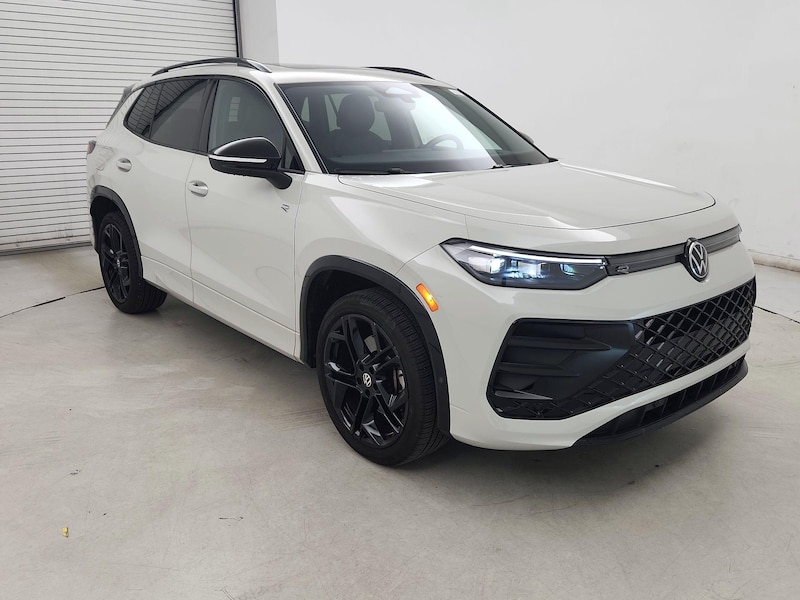 2025 Volkswagen Tiguan SE R-Line Black