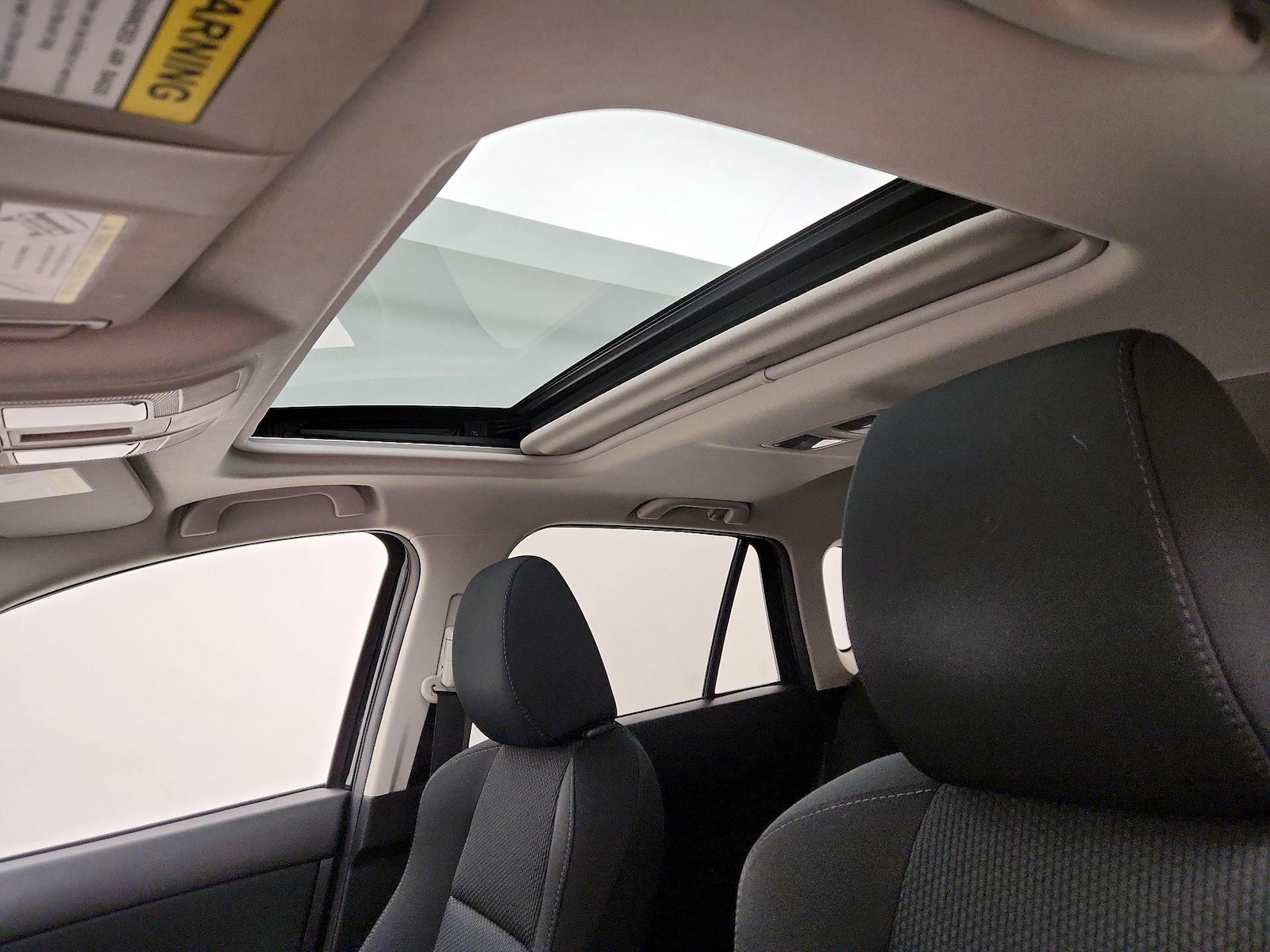 Sunroof(s) & Overhead Airbags