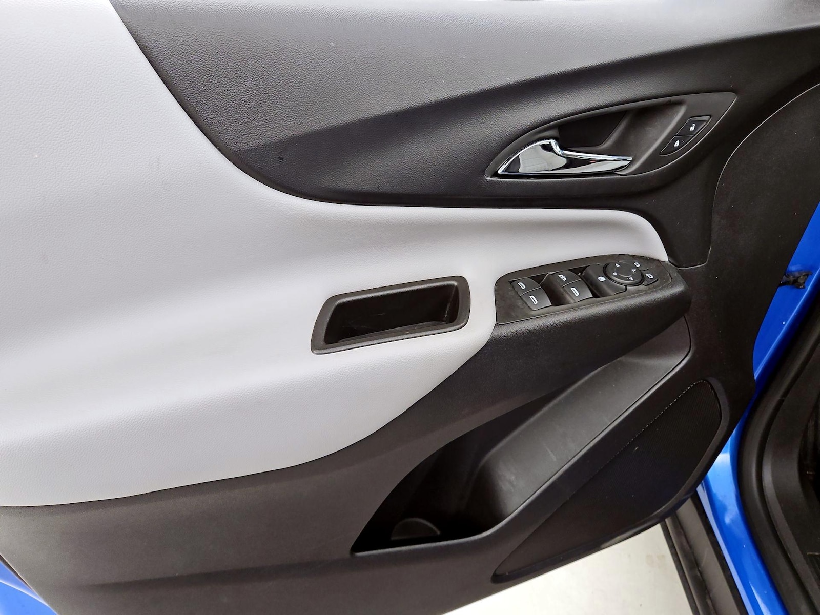 2024 Chevrolet Equinox LS - Photo 13