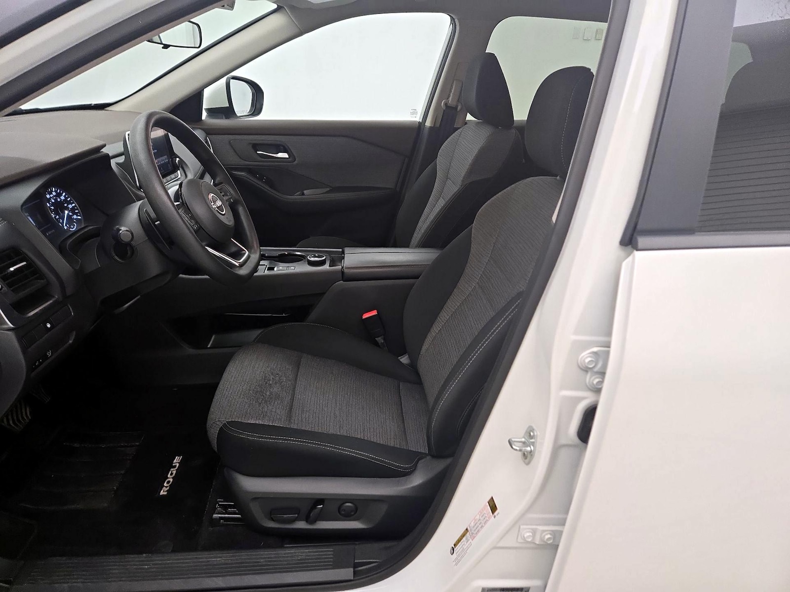 Power Seat(s) & Side Airbags
